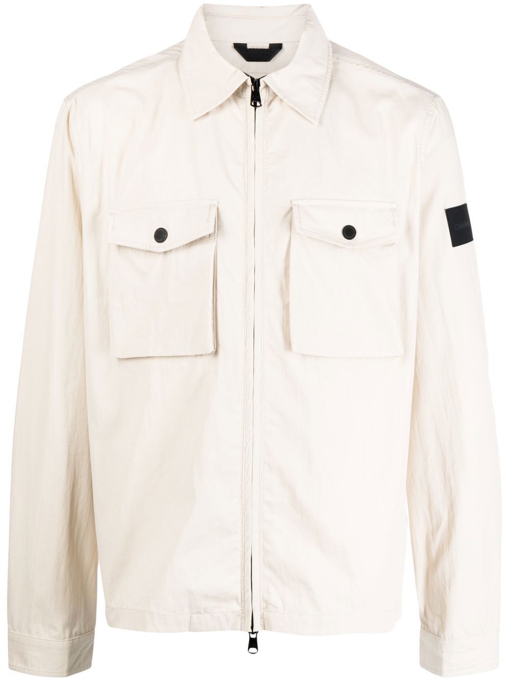 Calvin Klein logo-patch shirt jacket - Neutrals von Calvin Klein