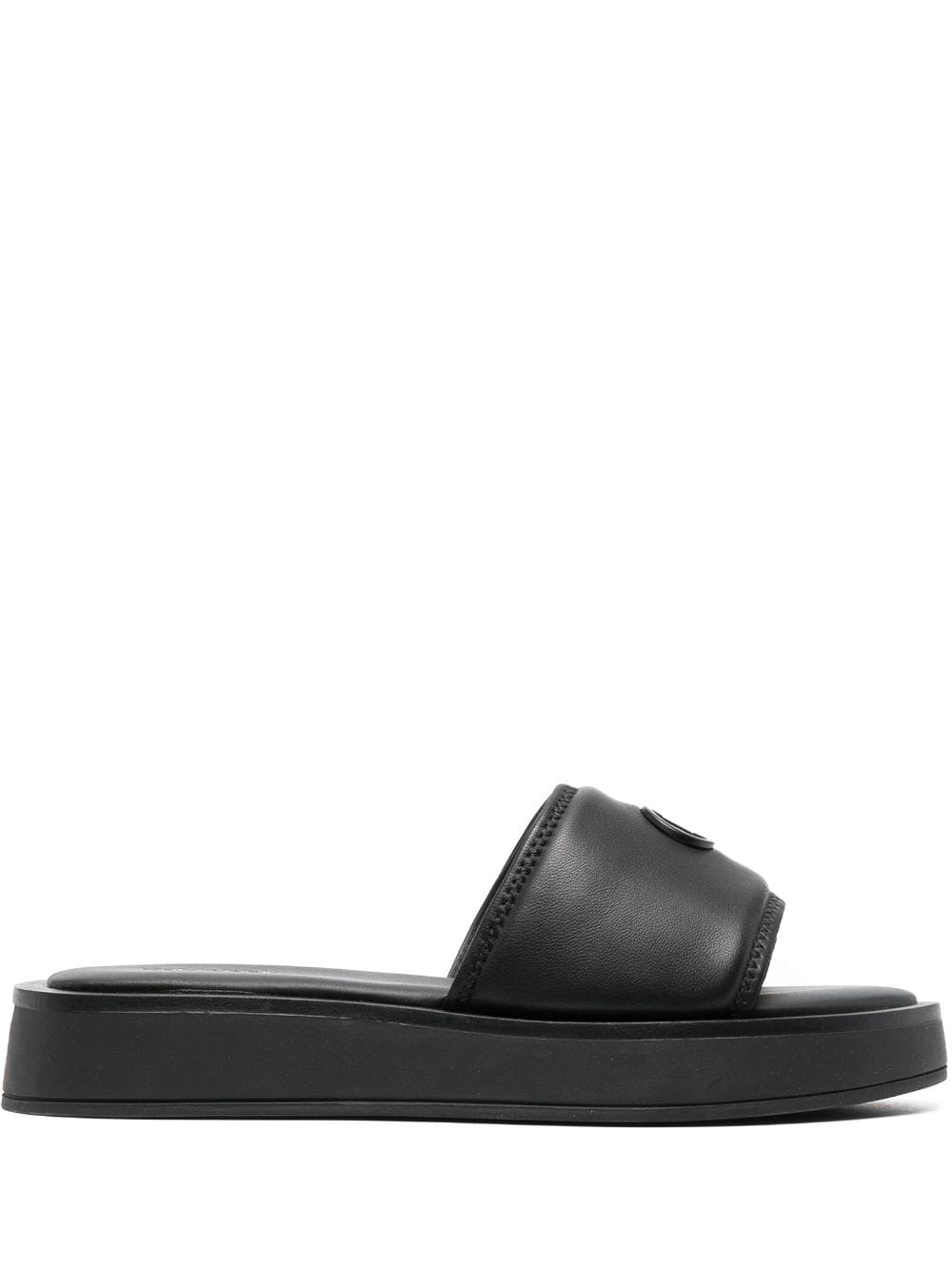 Calvin Klein logo-plaque leather slides - Black von Calvin Klein