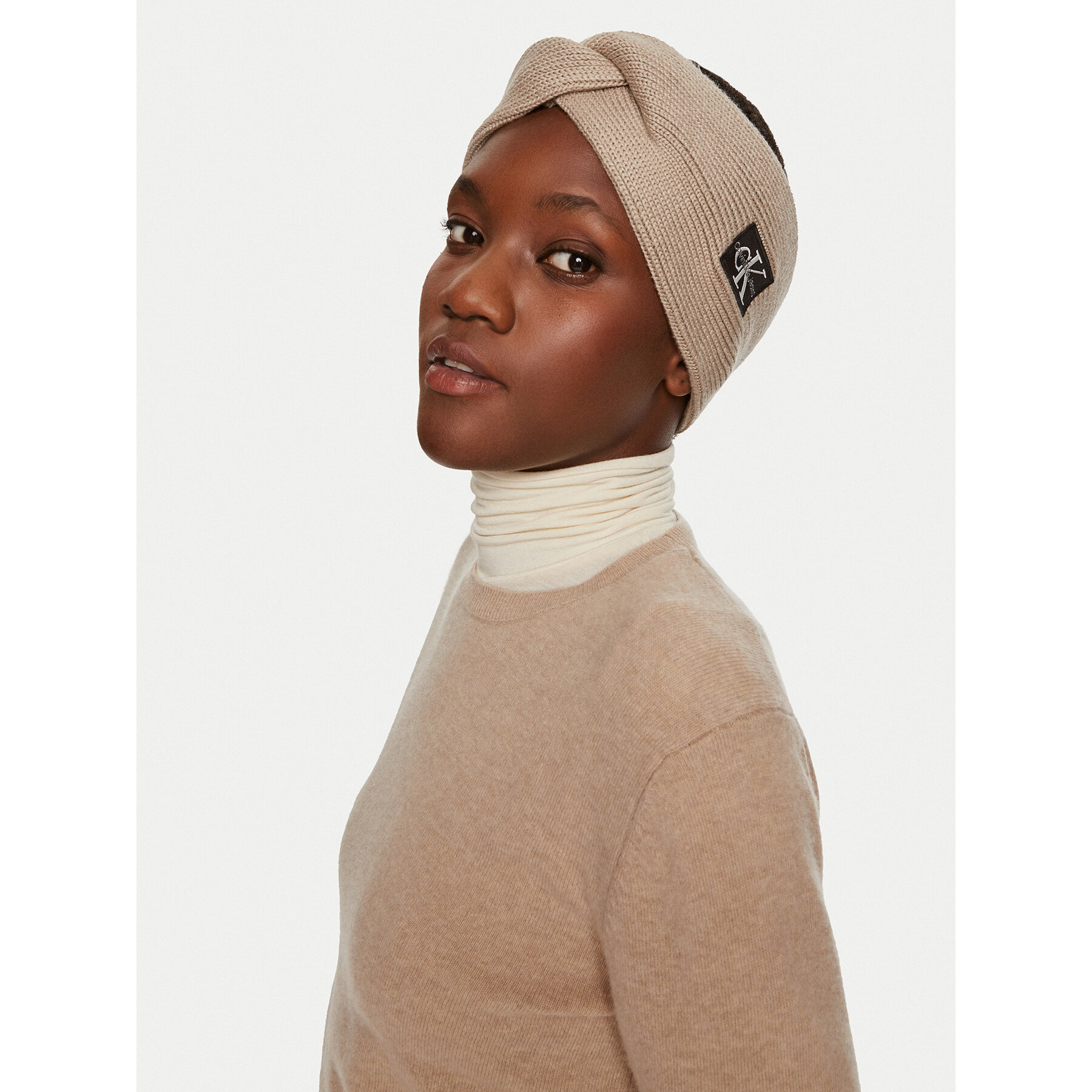Stirnband Calvin Klein Mono Logo Patch K60K612660 Beige Stirnband Calvin Klein Mono Logo Patch K60K612660 Beige von Calvin Klein