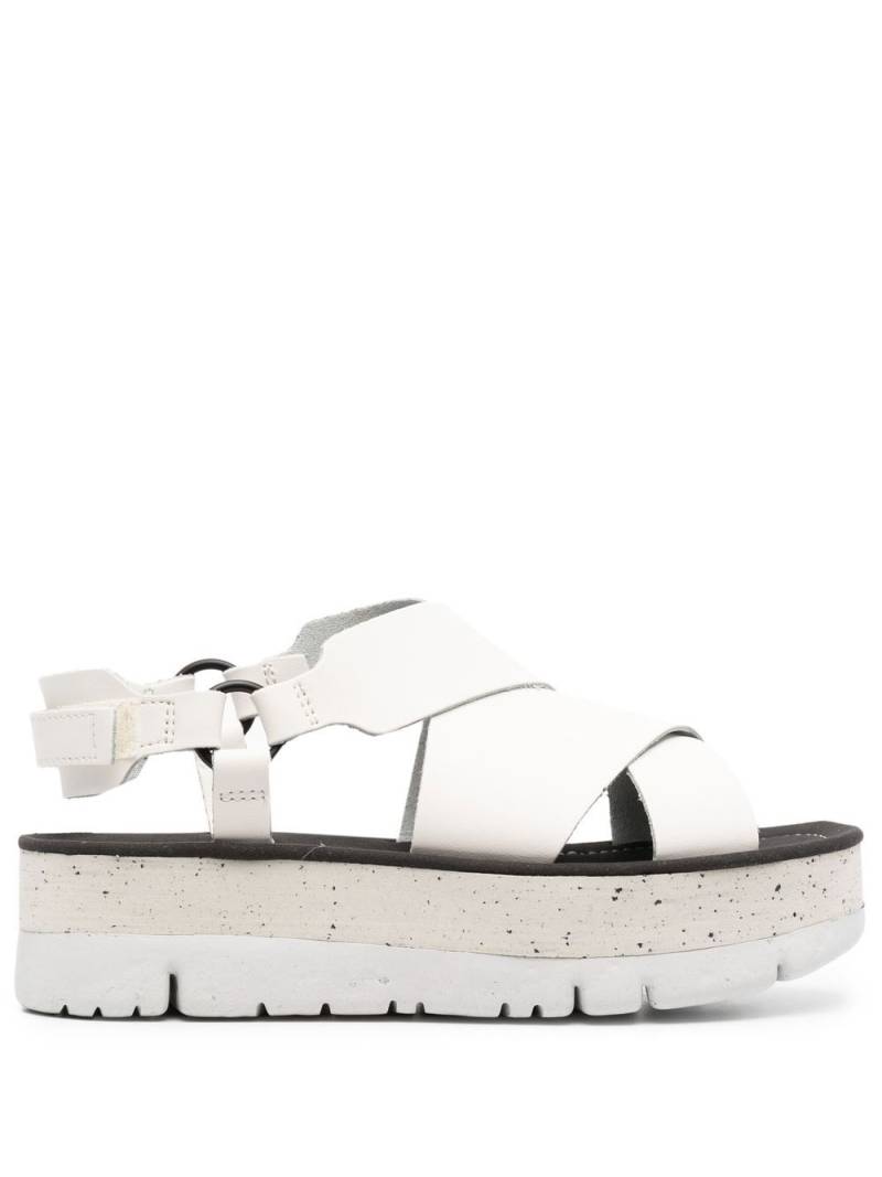 Camper Oruga Up platform sandals - White von Camper