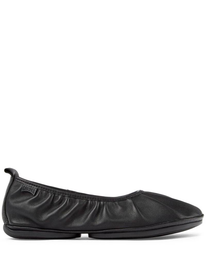 Camper Right leather ballerina shoes - Black von Camper