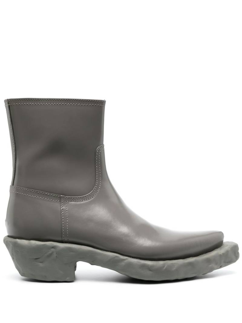 CamperLab 55mm textured-sole boots - Grey von CamperLab