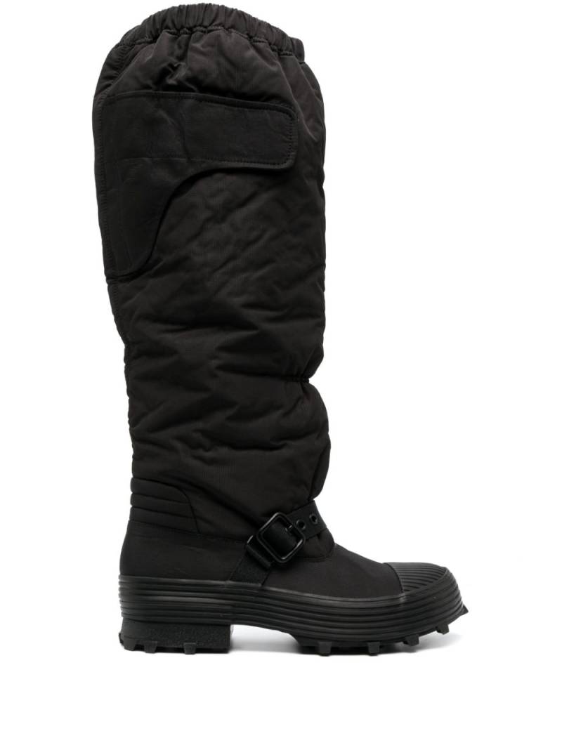 CamperLab Traktori padded boots - Black von CamperLab