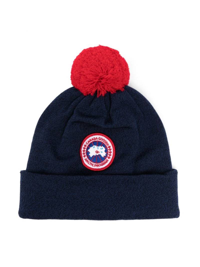 Canada Goose Kids logo-patch wool beanie - Blue von Canada Goose Kids