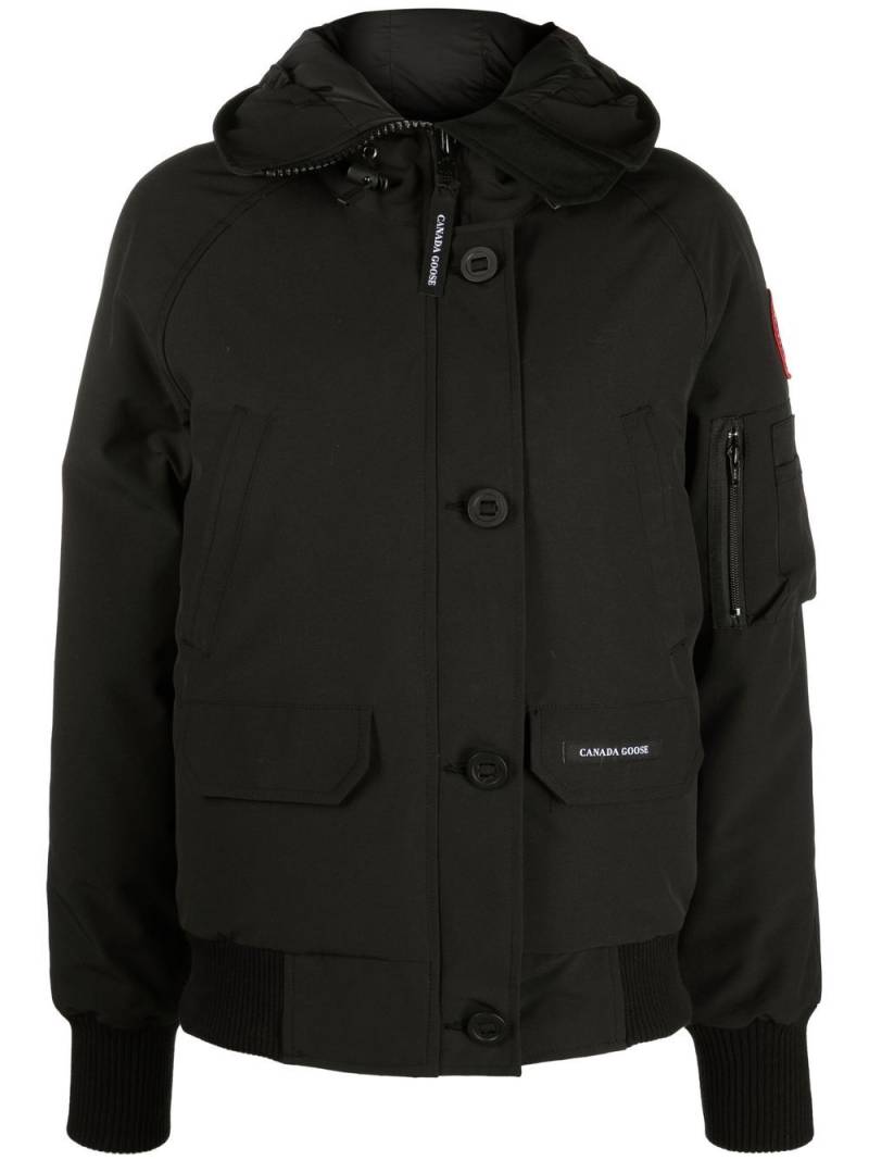 Canada Goose logo-patch hooded down jacket - Black von Canada Goose