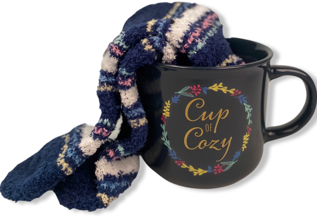 Capelli New York Kuschelsocken, (1 Tasse und 1 Paar Socken), Geschenkset mit gemütlichen Socken und "Cup of Cozy" Tasse mit Blumen Capelli New York Kuschelsocken, (1 Tasse und 1 Paar Socken), Geschenkset mit gemütlichen Socken und "Cup of Cozy" Tasse mit Blumen von Capelli New York