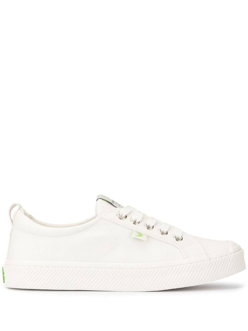 Cariuma OCA low-top canvas sneakers - White von Cariuma