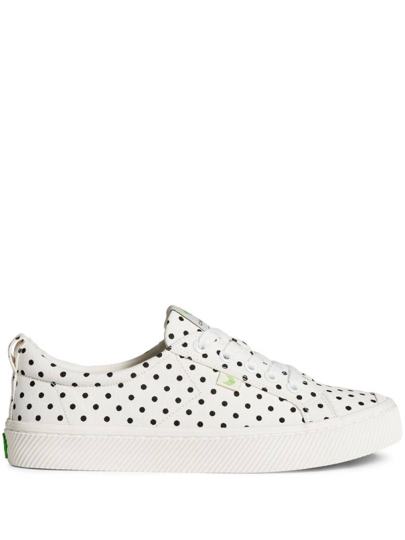 Cariuma OCA polka-dot sneakers - White von Cariuma