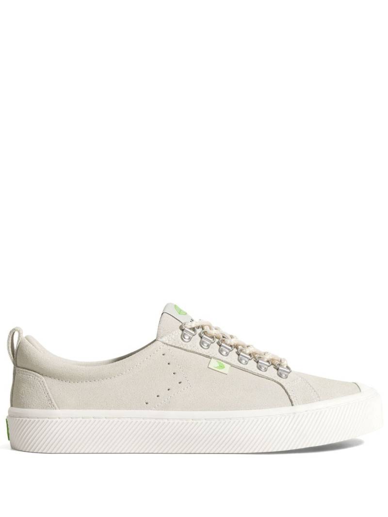 Cariuma Oca Low suede lace-up sneakers - Neutrals von Cariuma