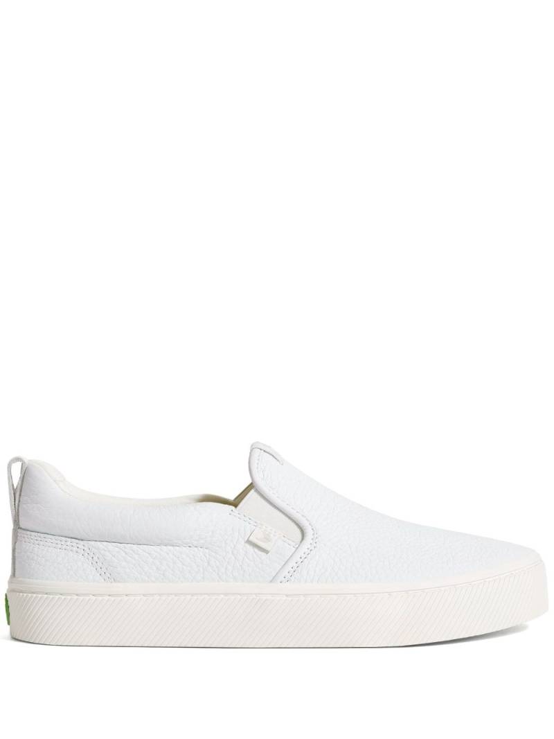 Cariuma leather slip-on sneakers - White von Cariuma