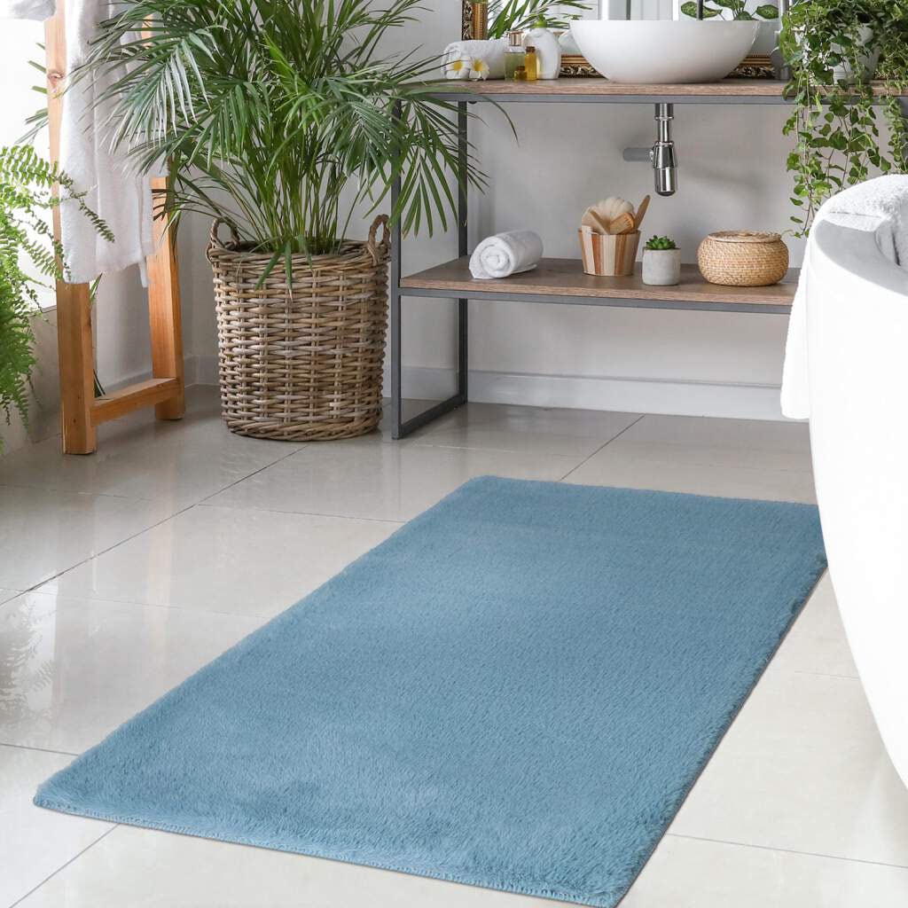 Carpet City Badematte »Topia Mats, Badteppich uni«, Höhe 14 mm, rutschhemmend beschichtet, strapazierfähig, Hochflor, Kaninchen Haptik, Polyester, Badezimmerteppich, waschbar von Carpet City