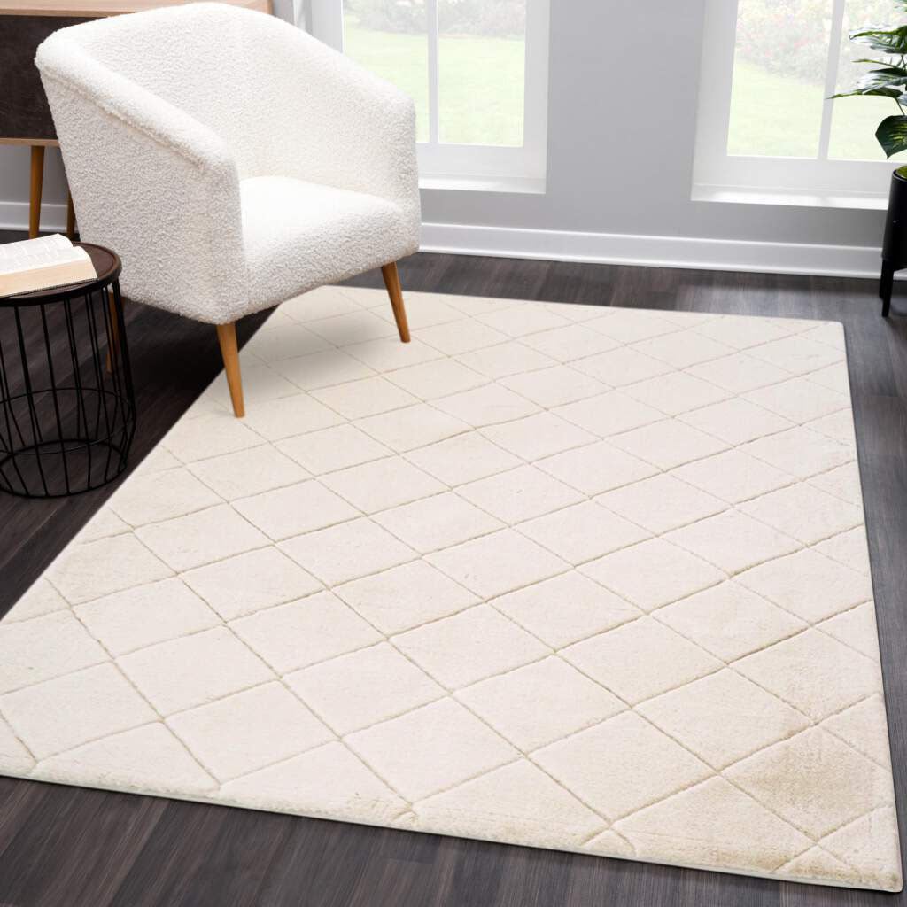 Carpet City Hochflor-Teppich »Moment«, rechteckig, 31 mm Höhe, besonders weich, Kaninchen Fell Haptik, 3D-Effekt, Rauten, Wohnzimmer von Carpet City