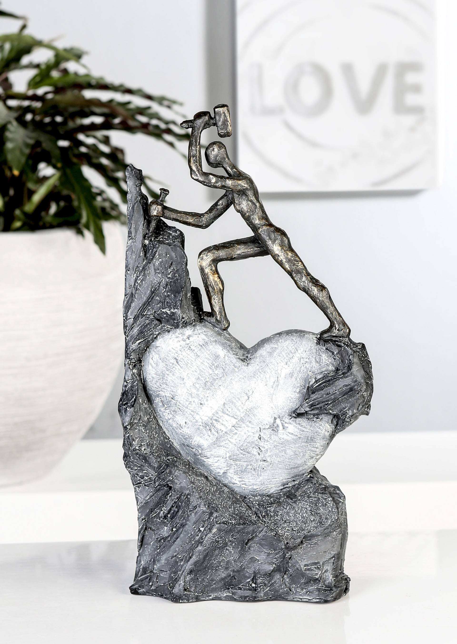 Casablanca by Gilde Dekofigur »Skulptur Heart, bronzefarben/grau«, Dekoobjekt, Höhe 37 cm, Motiv Herz, mit Spruchanhänger, Wohnzimmer von Casablanca by Gilde