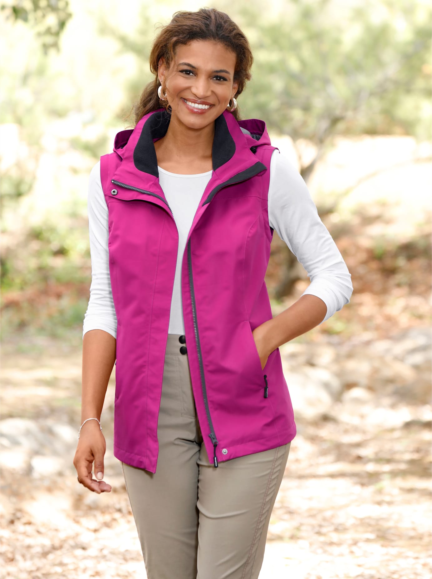 Casual Looks Funktionsjacke, mit Kapuze Casual Looks Funktionsjacke, mit Kapuze von Casual Looks
