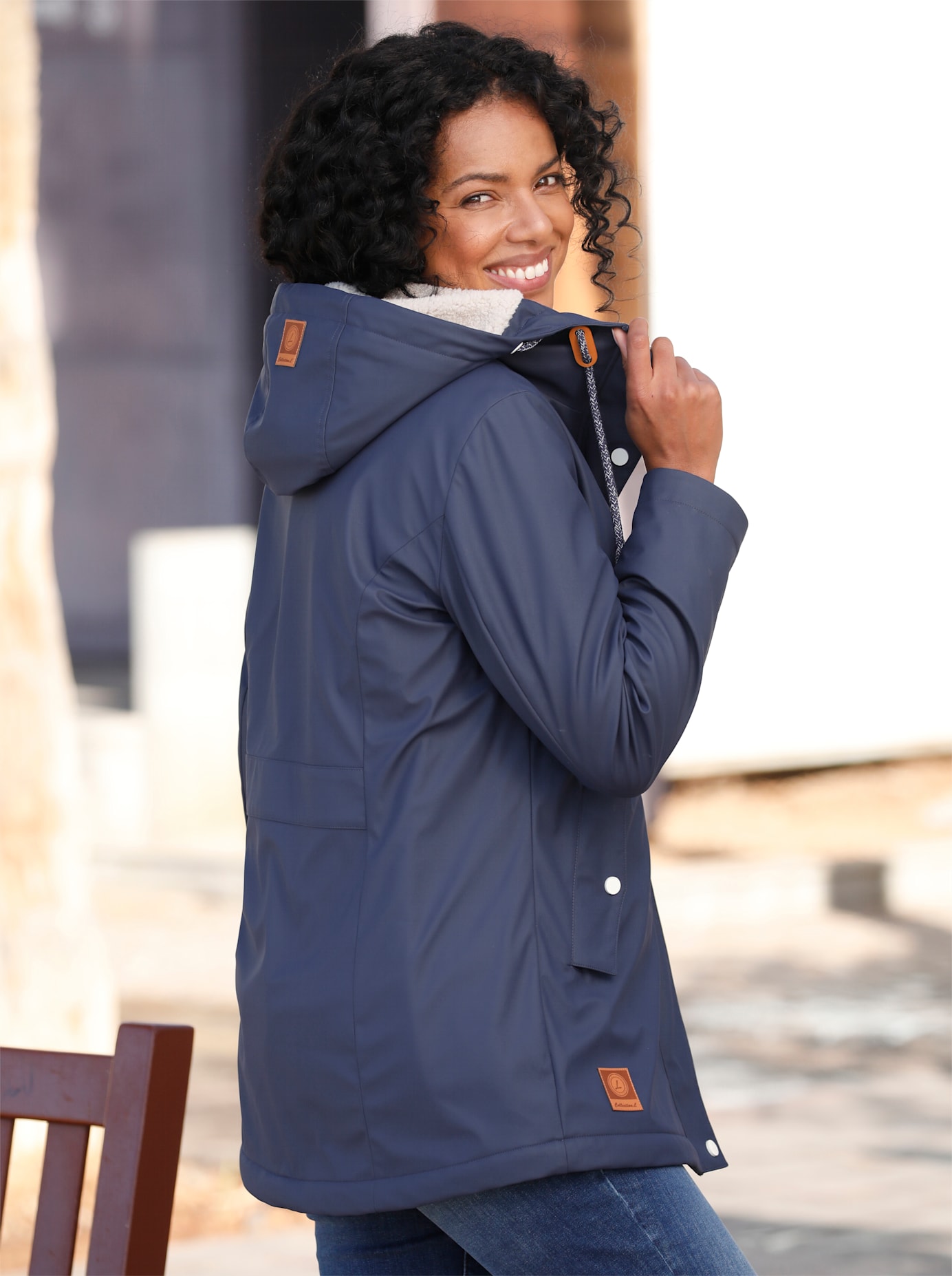 Casual Looks Funktionsjacke, mit Kapuze Casual Looks Funktionsjacke, mit Kapuze von Casual Looks