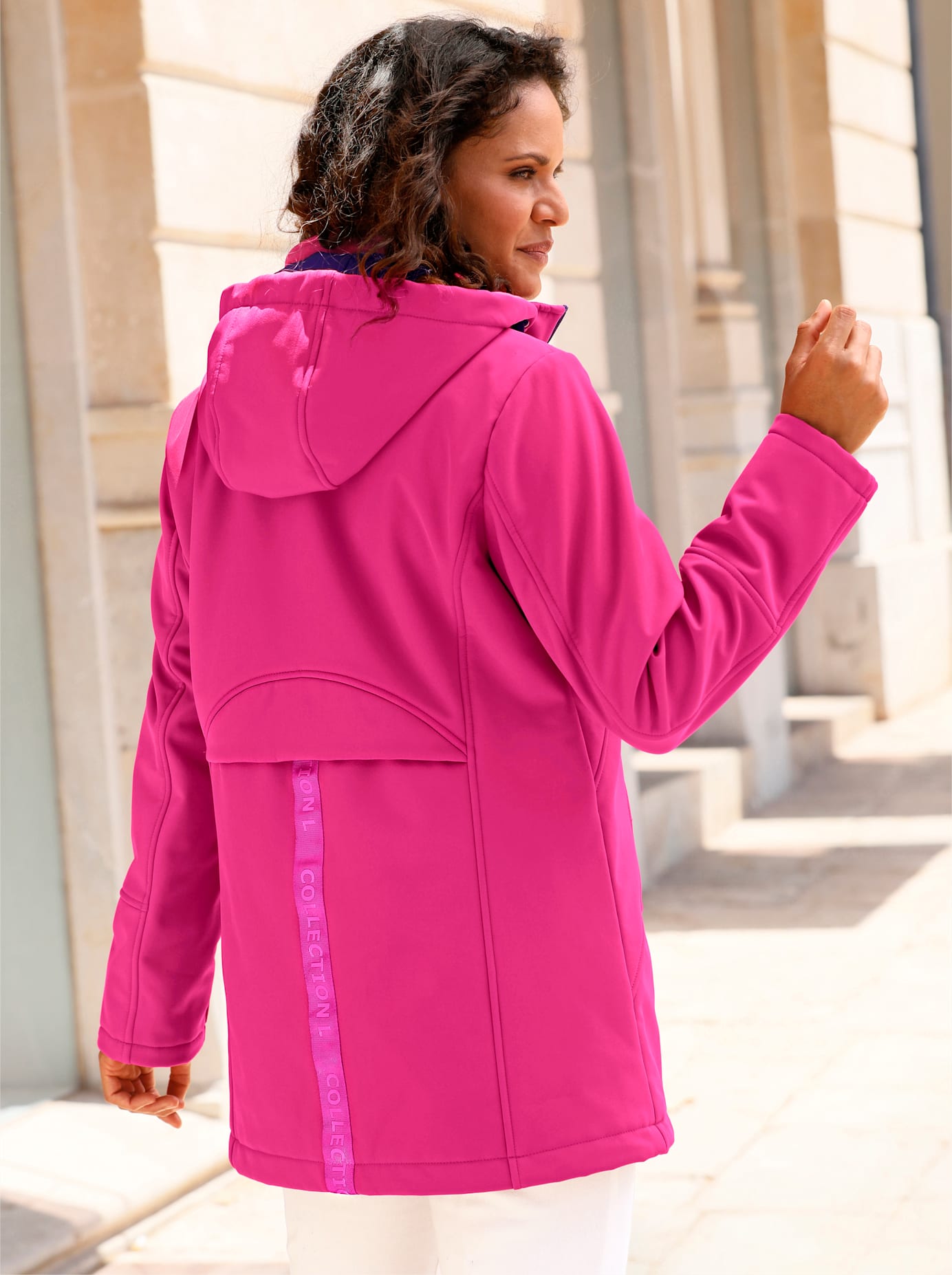 Casual Looks Softshelljacke, mit Kapuze Casual Looks Softshelljacke, mit Kapuze von Casual Looks