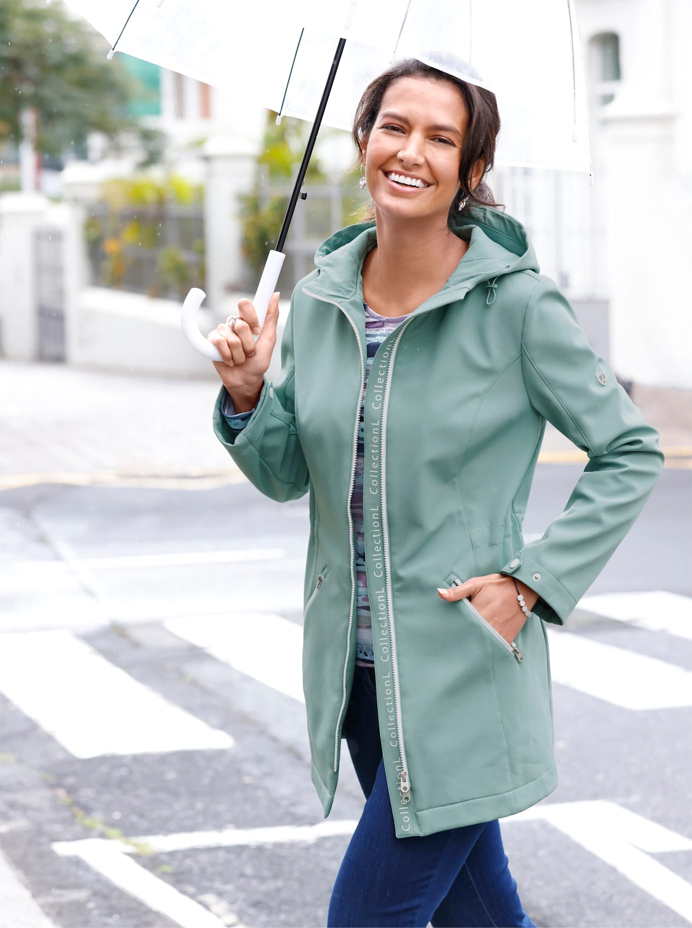 Casual Looks Softshelljacke, mit Kapuze Casual Looks Softshelljacke, mit Kapuze von Casual Looks