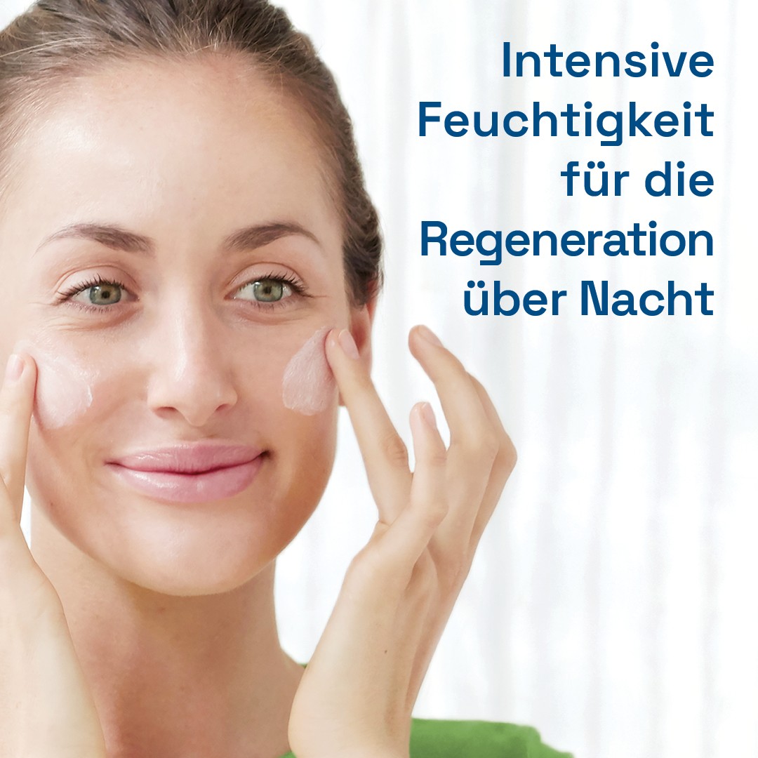 Daily Essentials - Reichhaltige Nachtcreme mit Hyaluronsäure von Cetaphil