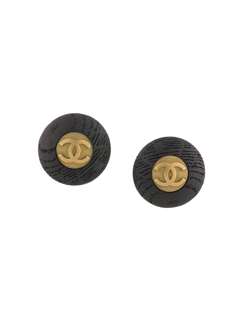 CHANEL Pre-Owned 1994 CC button clip-on earrings - Black von CHANEL Pre-Owned