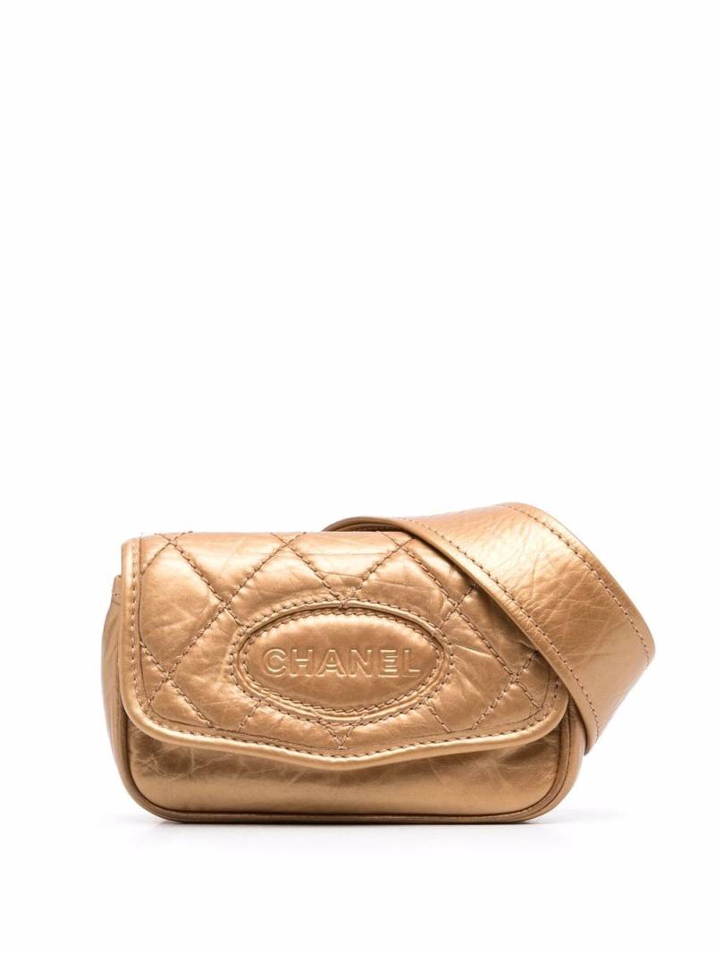 CHANEL Pre-Owned 2005-2006 diamond-quilted belt bag - Gold von CHANEL Pre-Owned