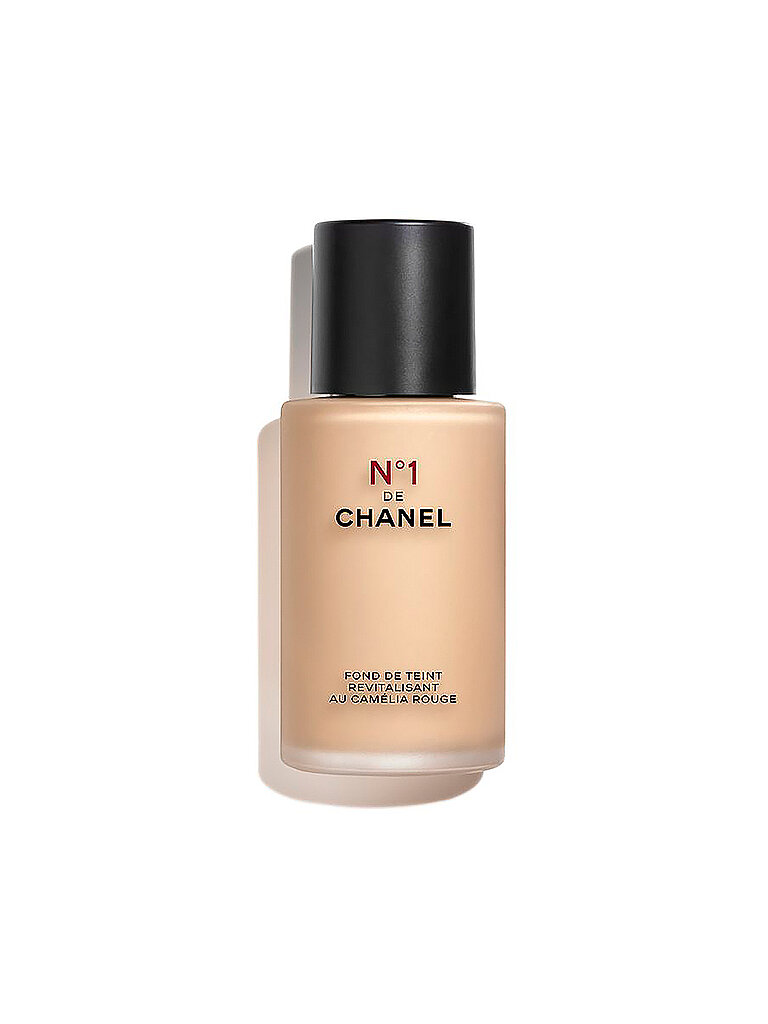 CHANEL N°1 DE CHANEL  REVITALISIERENDE FOUNDATION VERLEIHT LEUCHTKRAFT - SPENDET FEUCHTIGKEIT - SCHÜTZT 30ML von Chanel