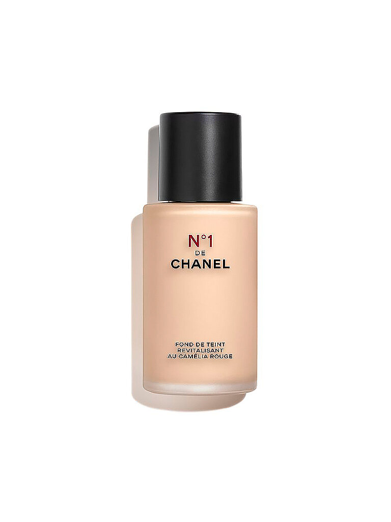 CHANEL N°1 DE CHANEL  REVITALISIERENDE FOUNDATION VERLEIHT LEUCHTKRAFT - SPENDET FEUCHTIGKEIT - SCHÜTZT 30ML von Chanel