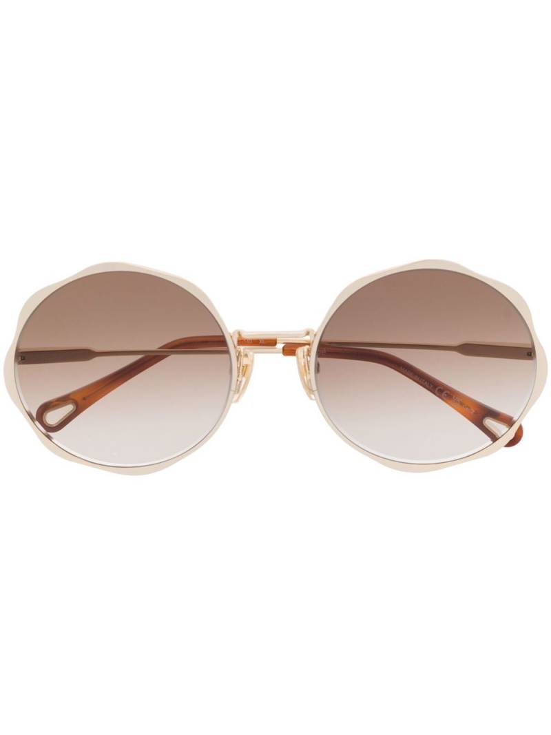 Chloé Eyewear engraved-logo round-frame sunglasses - Gold von Chloé Eyewear