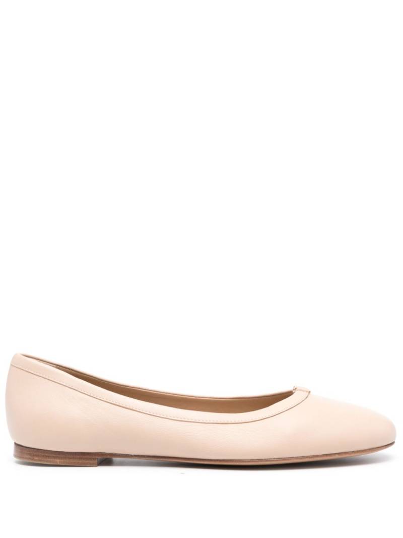 Chloé Marcie leather ballerina shoes - Neutrals von Chloé