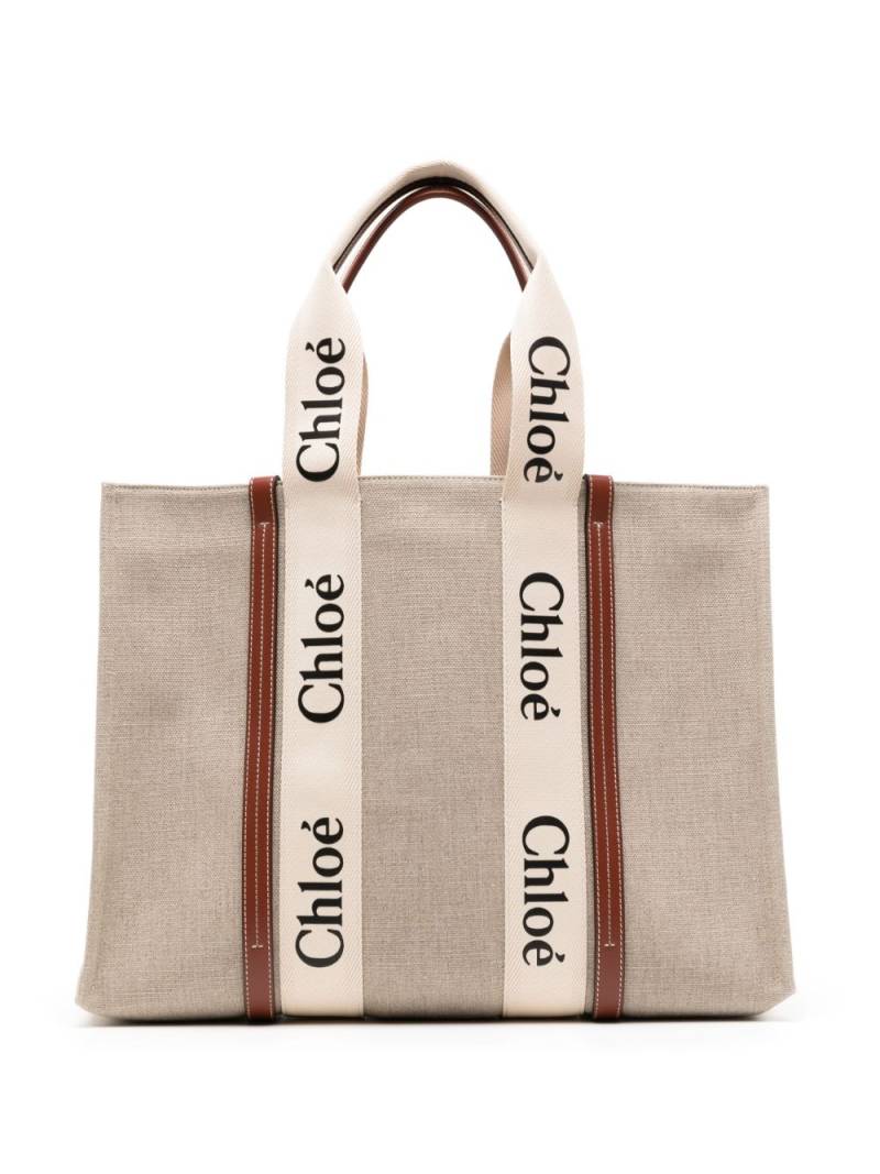 Chloé large Woody cotton tote bag - Neutrals von Chloé