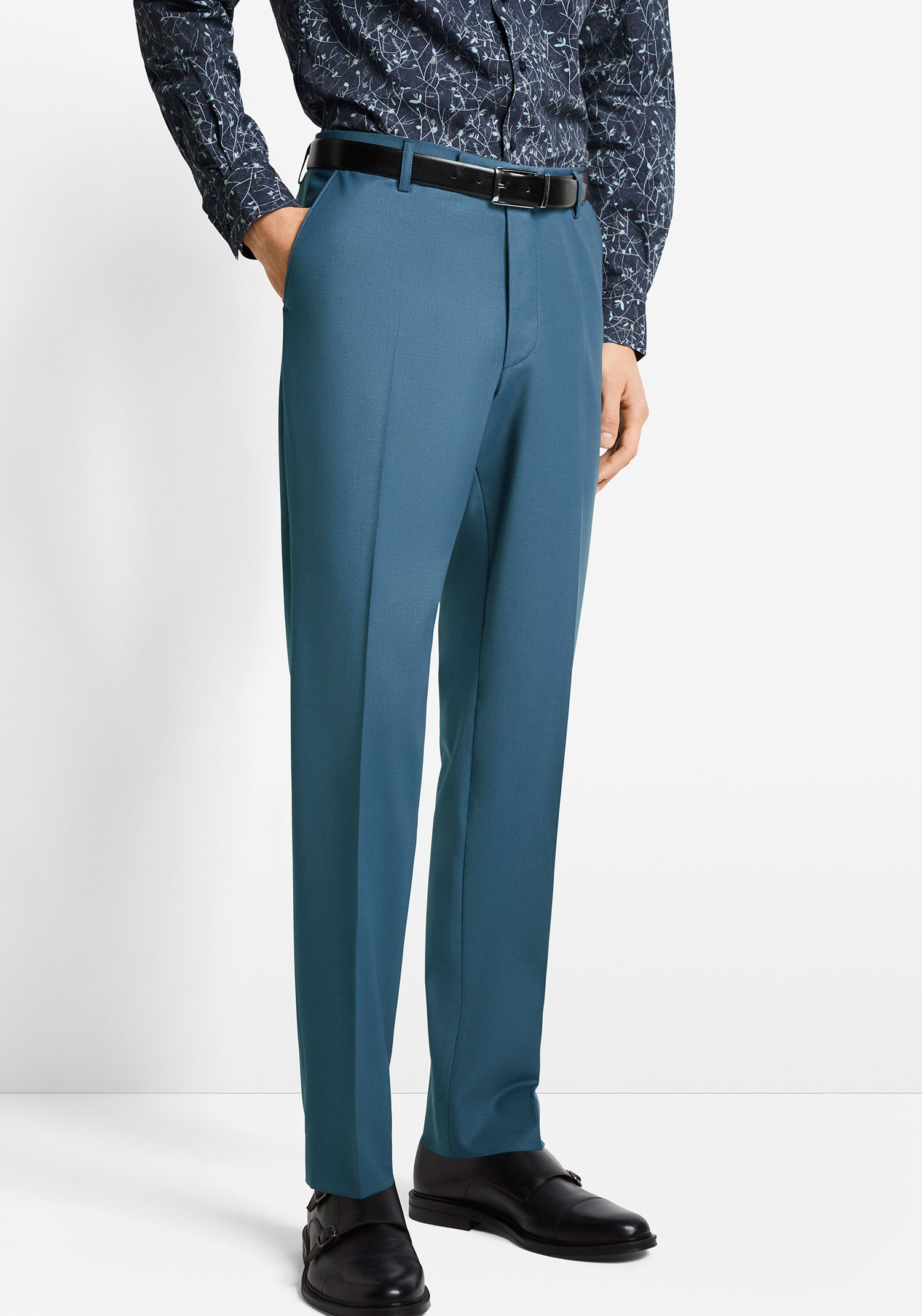 Cinque Bügelfaltenhose »CIMONOPOLI-H«, mit Logoprägung Cinque Bügelfaltenhose »CIMONOPOLI-H«, mit Logoprägung von Cinque