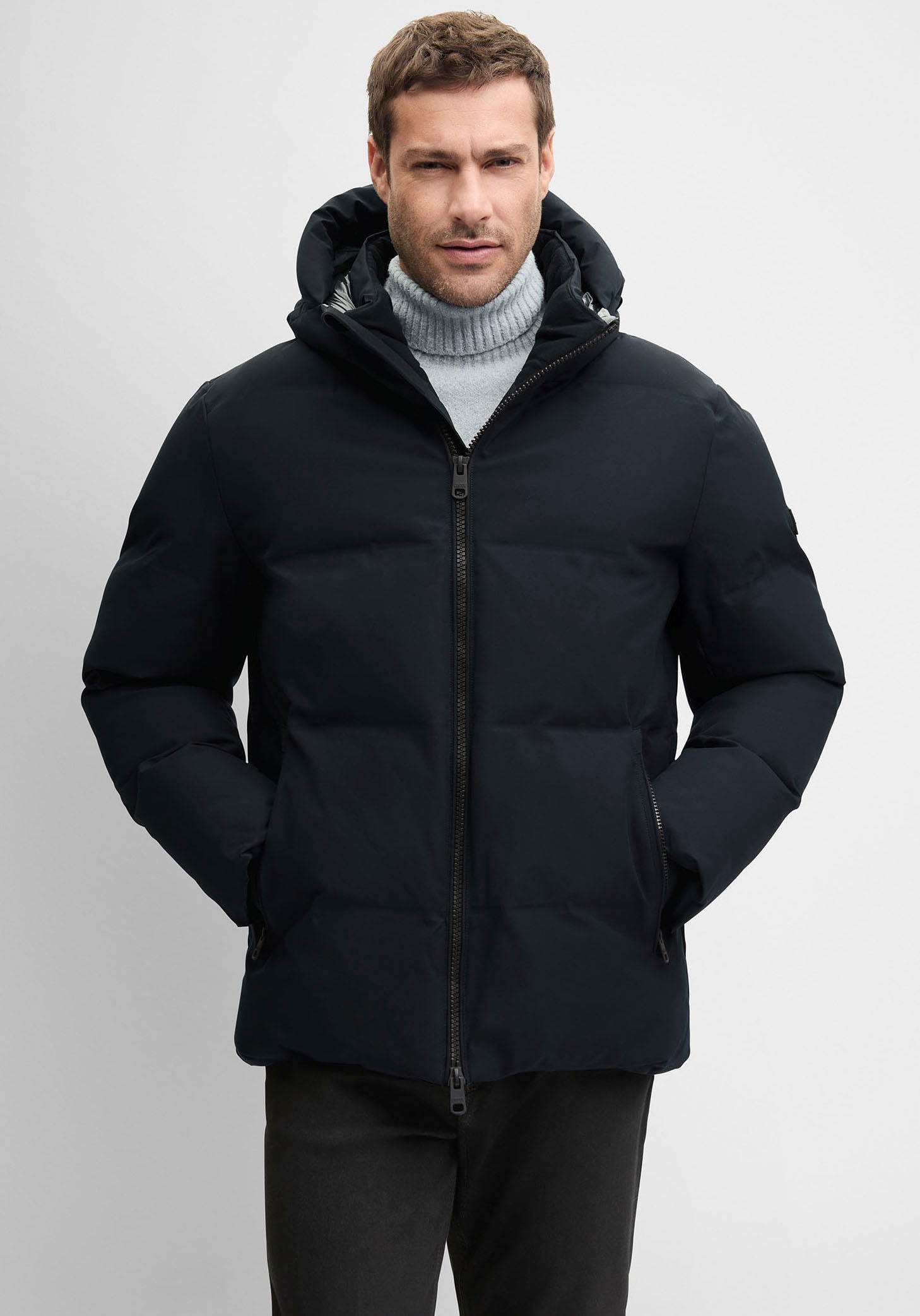 Cinque Steppjacke »CIBOOSTER«, mit Kapuze, mit Logopatch Cinque Steppjacke »CIBOOSTER«, mit Kapuze, mit Logopatch von Cinque