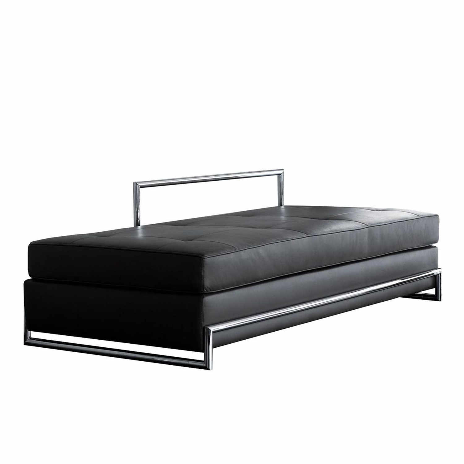 Day Bed Bettcouch/Liege, Bezug leder classic schwarz von ClassiCon