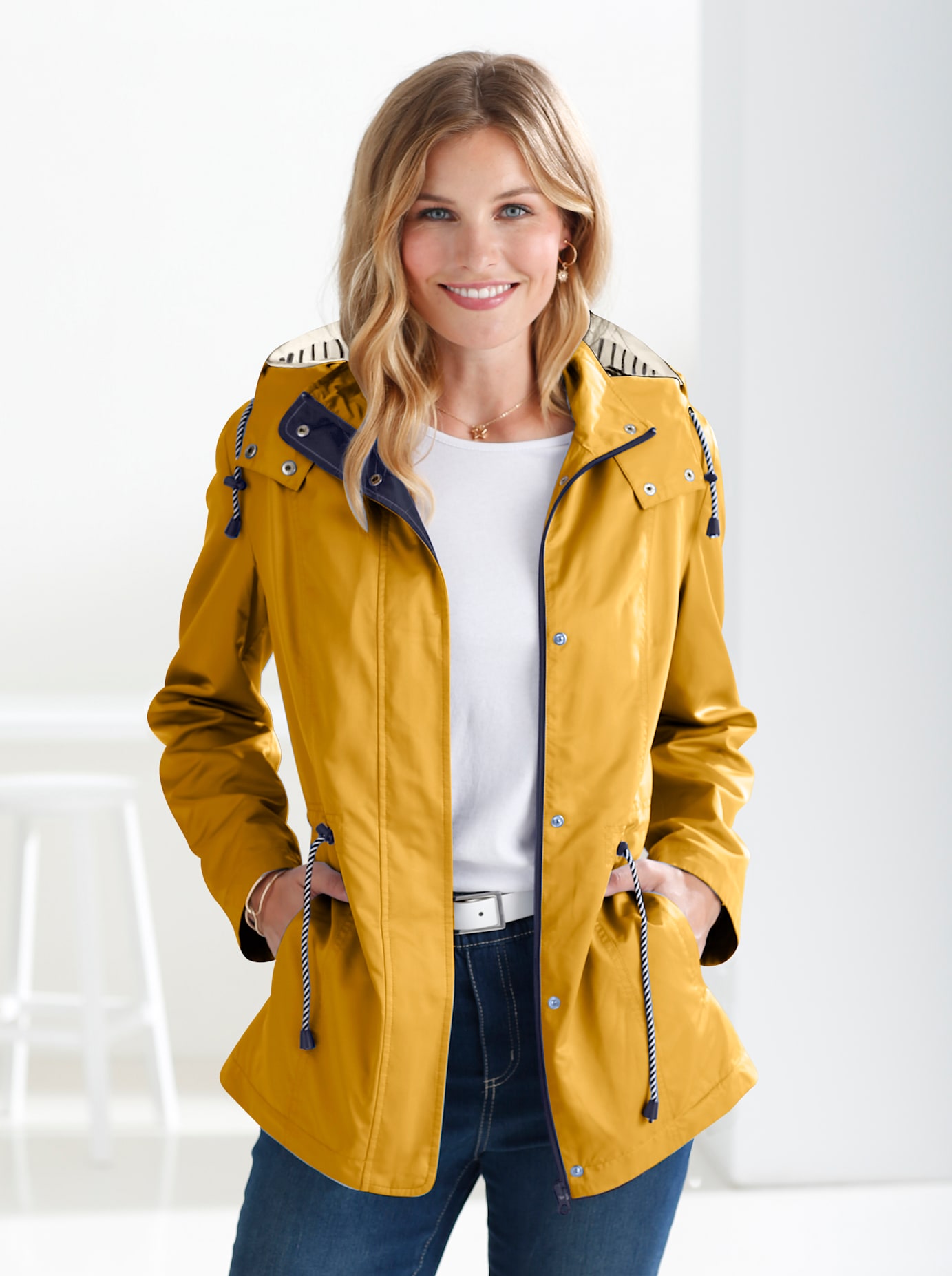 Classic Basics Langjacke, mit Kapuze von Classic Basics