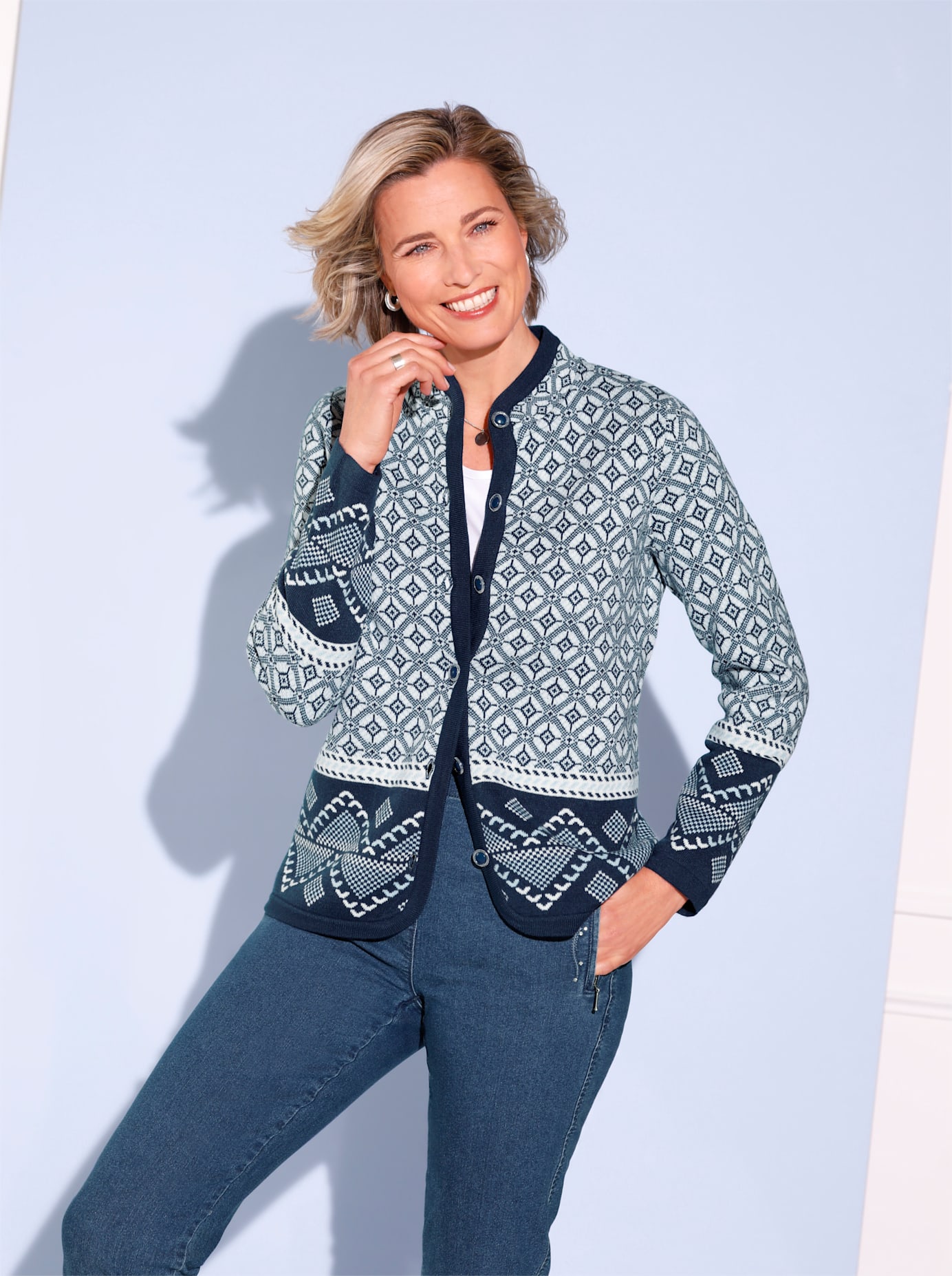 Classic Basics Jacquardstrickjacke Classic Basics Jacquardstrickjacke von Classic Basics