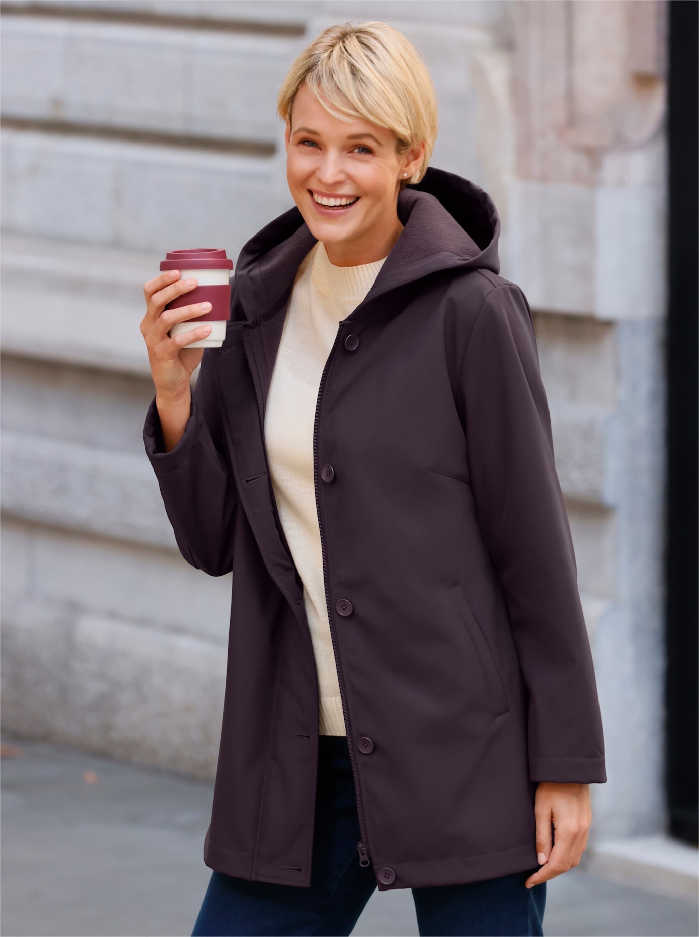 Classic Basics Softshelljacke, mit Kapuze Classic Basics Softshelljacke, mit Kapuze von Classic Basics