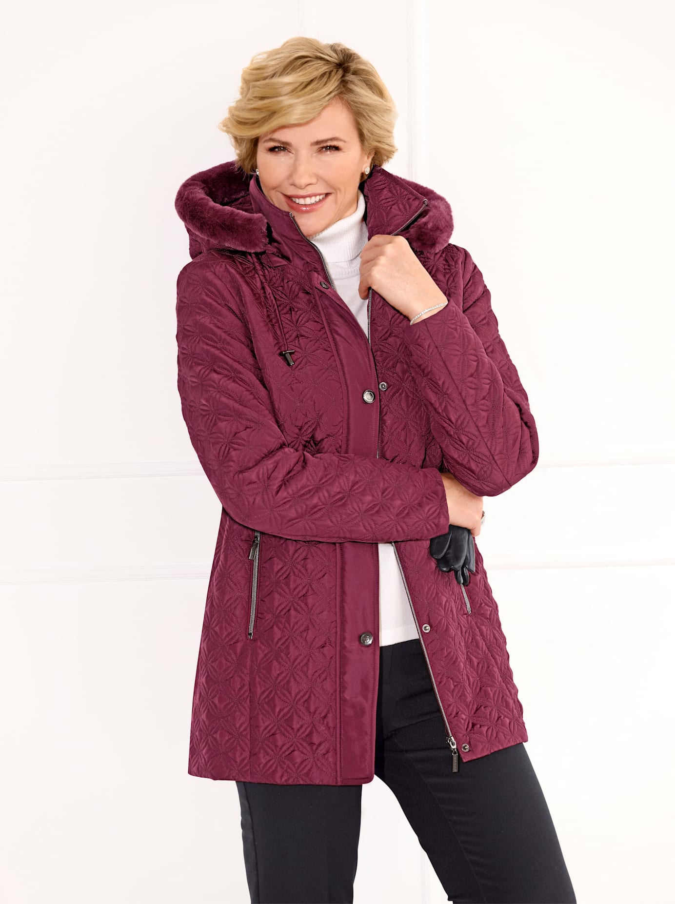 Classic Steppjacke, mit Kapuze von Classic