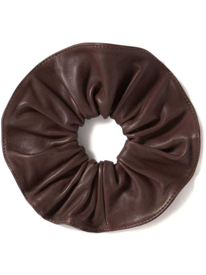 Claudie Pierlot leather scrunchie - Brown von Claudie Pierlot