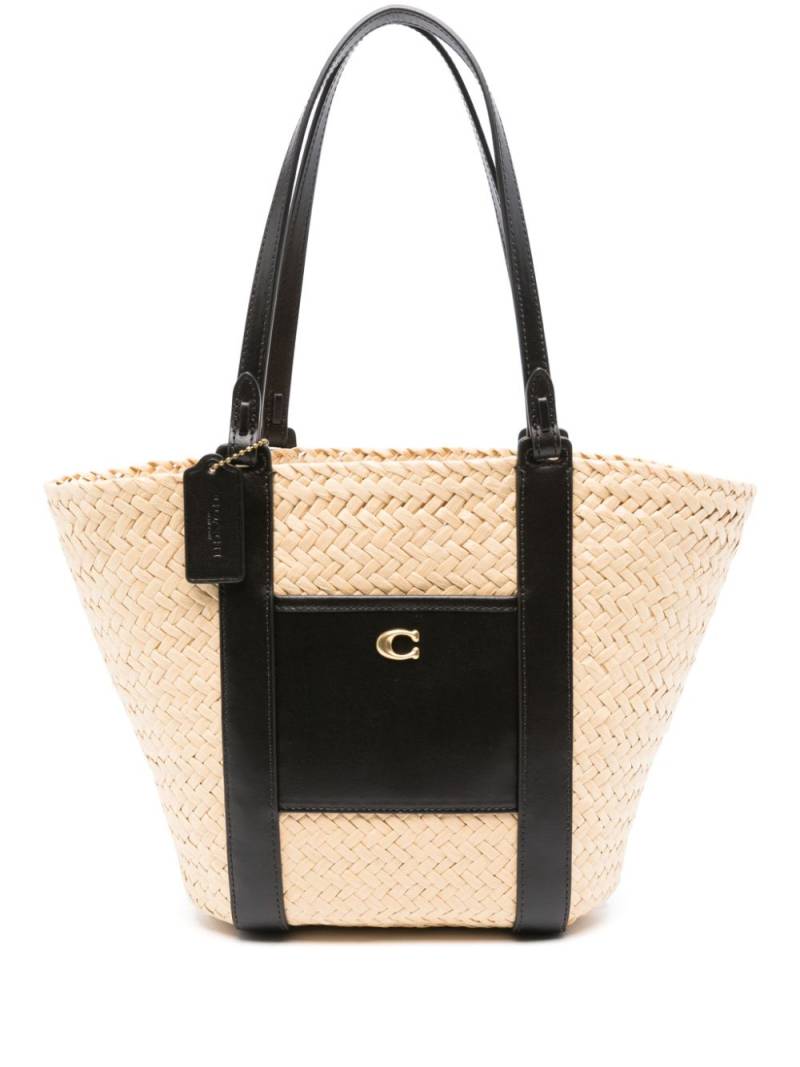 Coach logo-charm tote bag - Neutrals von Coach