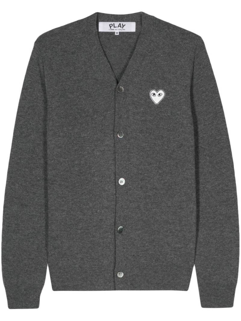 Comme Des Garçons Play heart-patch wool cardigan - Grey von Comme Des Garçons Play