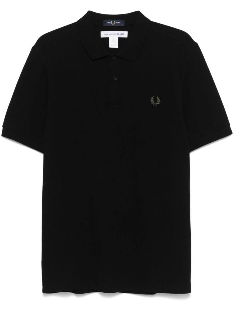 Comme Des Garçons Shirt x Fred Perry slogan-print polo shirt - Black von Comme Des Garçons Shirt