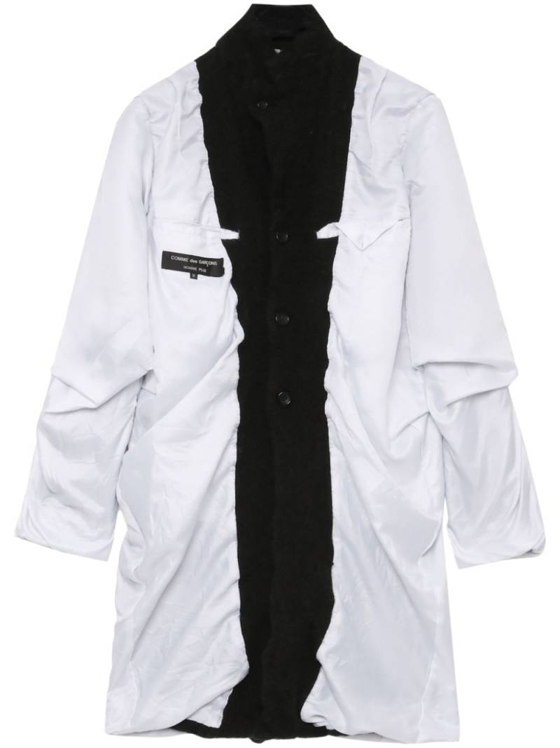 Comme des Garçons Homme Plus logo-appliqué coat - White von Comme des Garçons Homme Plus