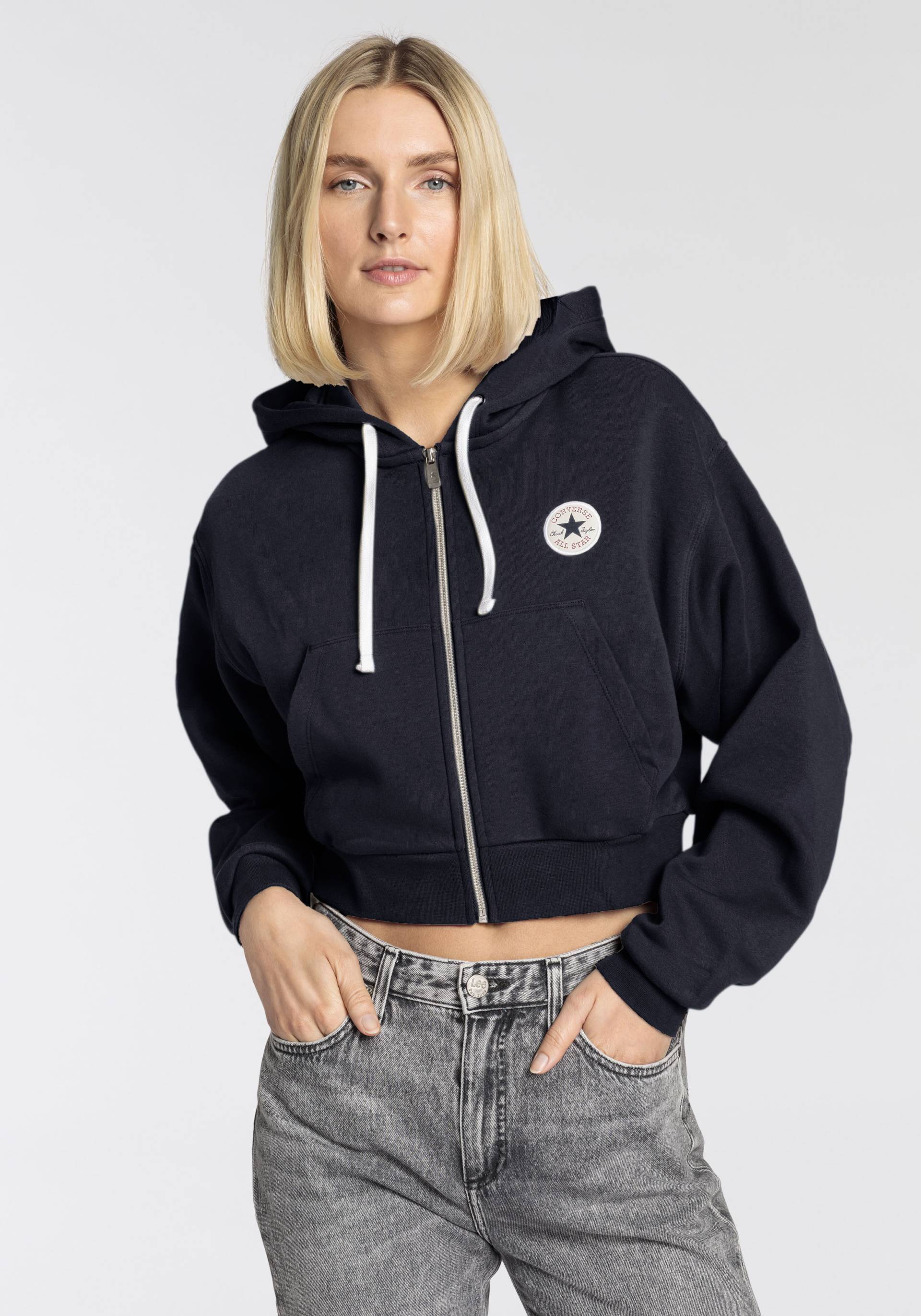 Converse Sweatjacke »WOMEN'S CONVERSE RETRO FULL-ZIP HOODIE«, cropped Converse Sweatjacke »WOMEN'S CONVERSE RETRO FULL-ZIP HOODIE«, cropped von Converse