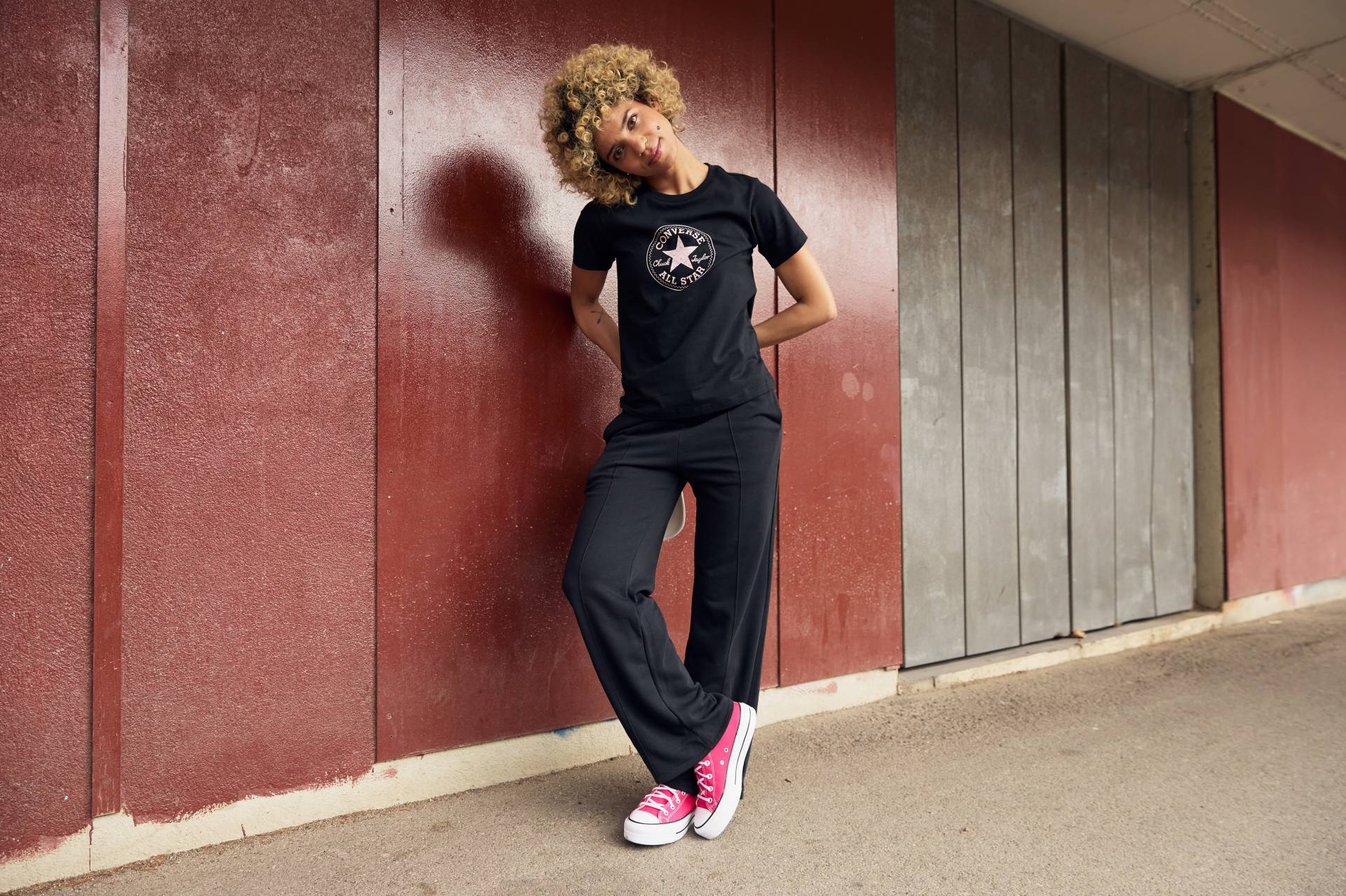 Converse T-Shirt »WOMEN'S CONVERSE CRAFTED CHUCK TAYLOR T-SHIRT«, (1 tlg.) von Converse