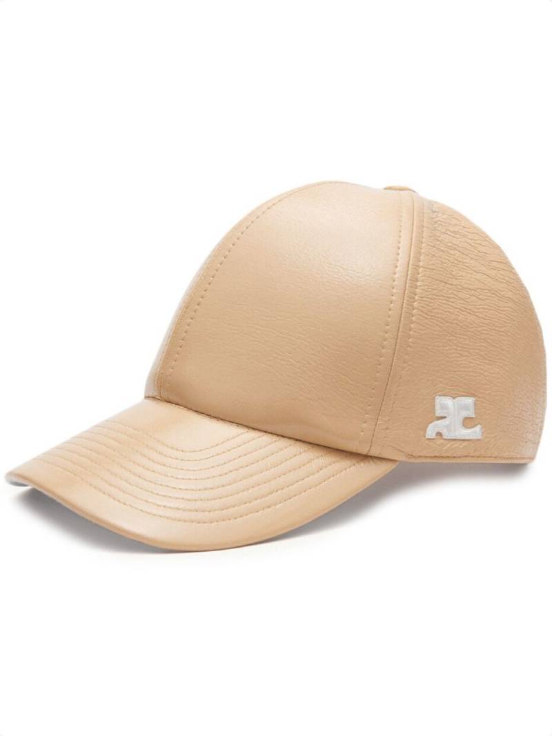 Courrèges Reedition vinyl baseball cap - Neutrals von Courrèges