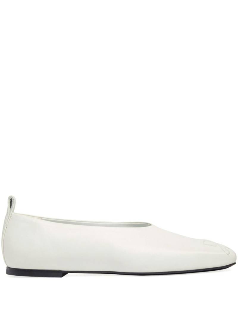 Courrèges minimal leather loafers - White von Courrèges