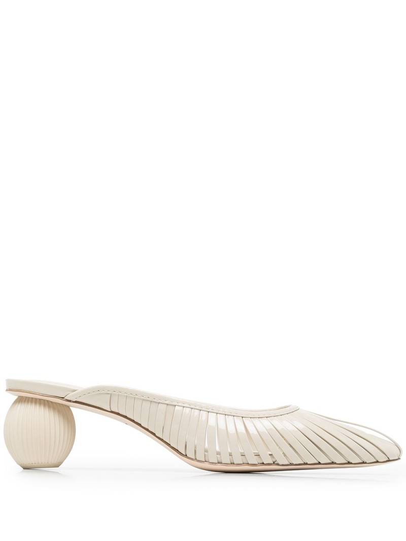 Cult Gaia Alia mule shoes - White von Cult Gaia