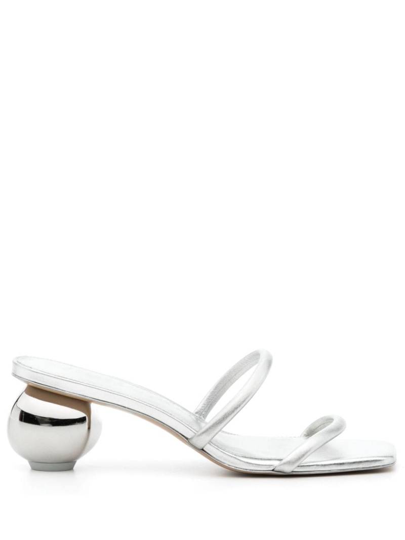 Cult Gaia Leora 57mm leather mules - Silver von Cult Gaia