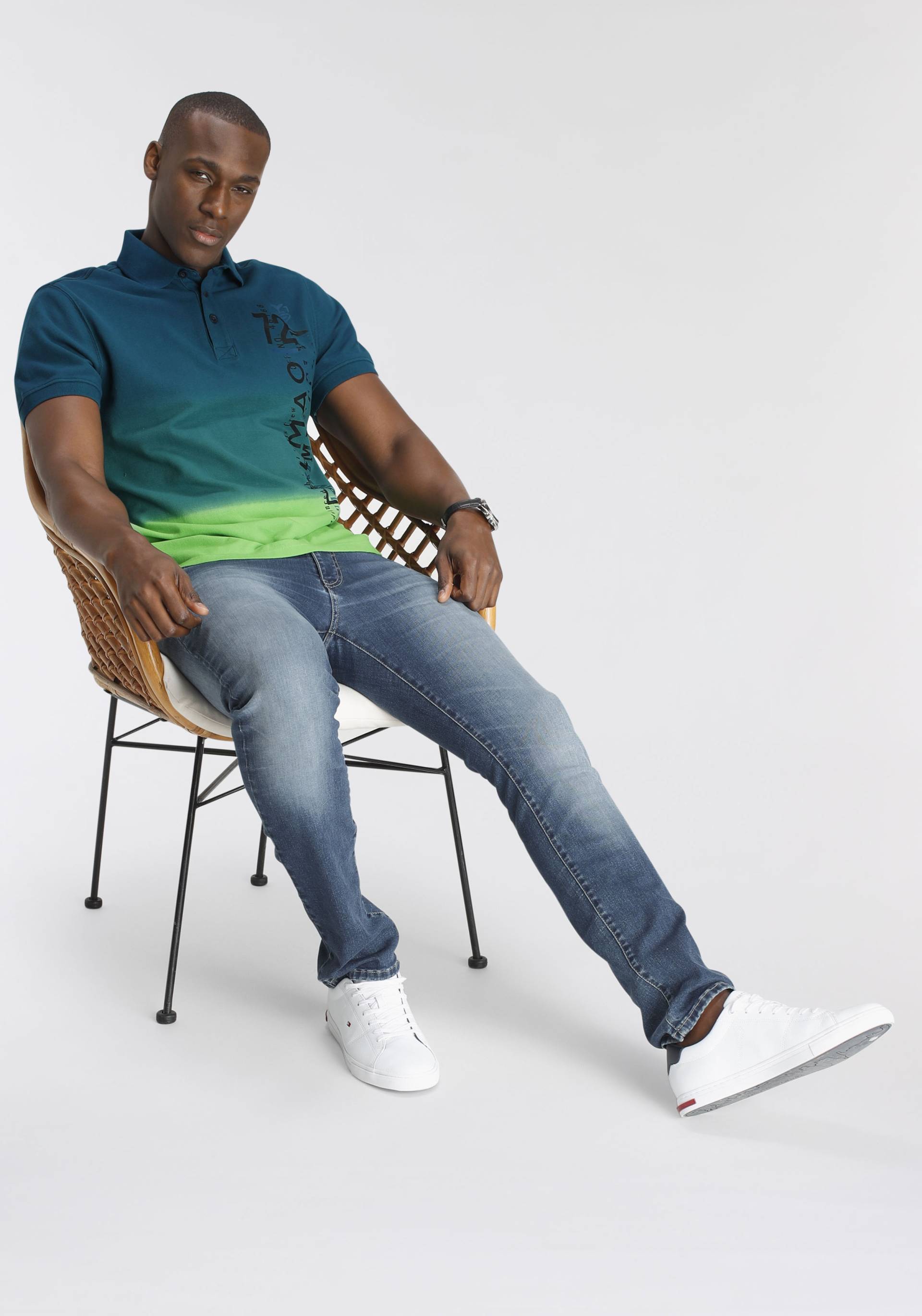 DELMAO Poloshirt, Kurzarm, lässiger Print, Polokragen, aus Baumwolle DELMAO Poloshirt, Kurzarm, lässiger Print, Polokragen, aus Baumwolle von DELMAO