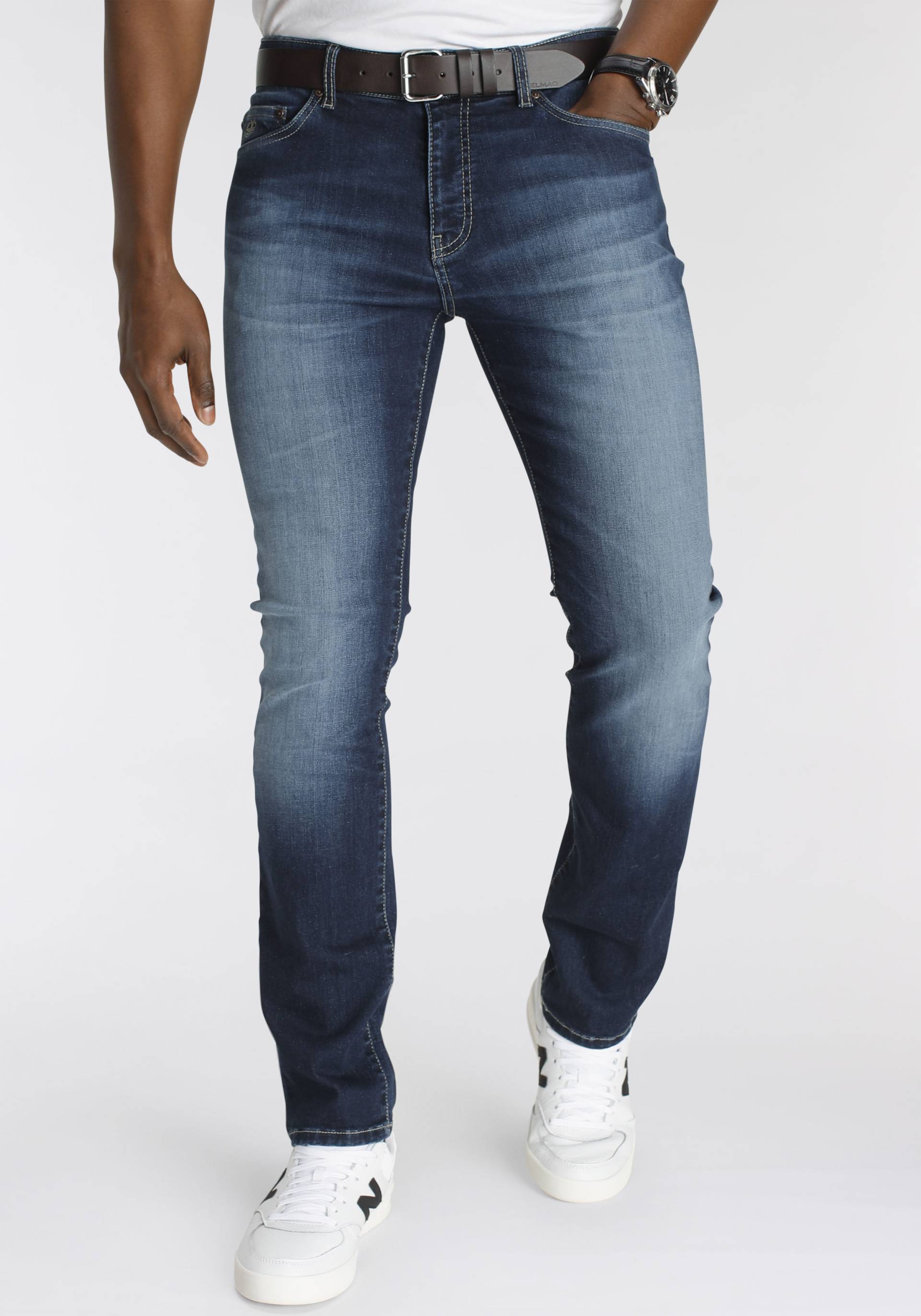 DELMAO Stretch-Jeans »"Reed"«, gerader Beinschnitt, Used-Look-Waschung, niedrige Leibhöhe von DELMAO