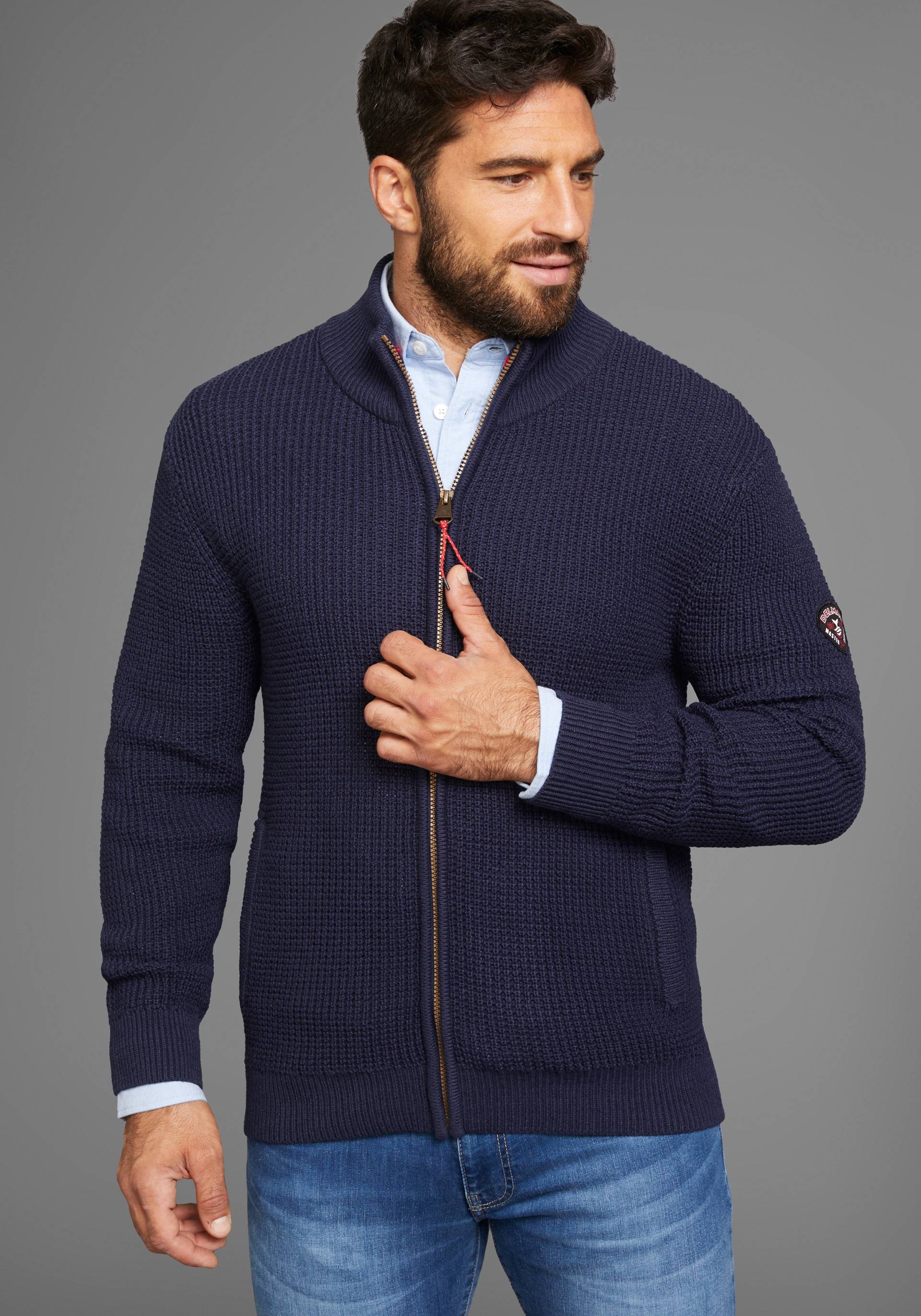 DELMAO Strickjacke »Bis Grösse 3XL«, mit Wabenstruktur - NEUE KOLLEKTION DELMAO Strickjacke »Bis Grösse 3XL«, mit Wabenstruktur - NEUE KOLLEKTION von DELMAO